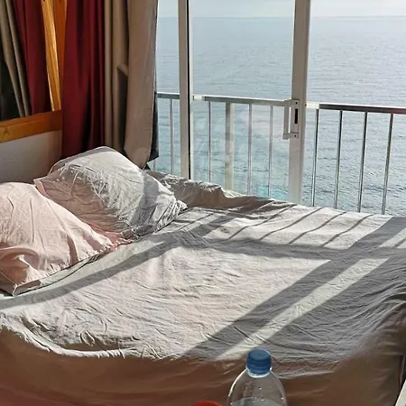 Beach Palace Apartment *